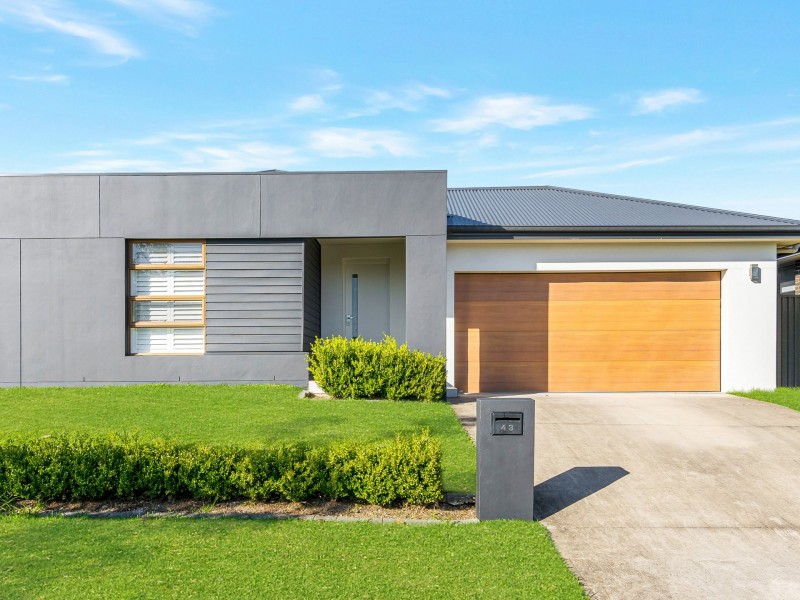 43 Milton Circuit, Oran Park NSW 2570