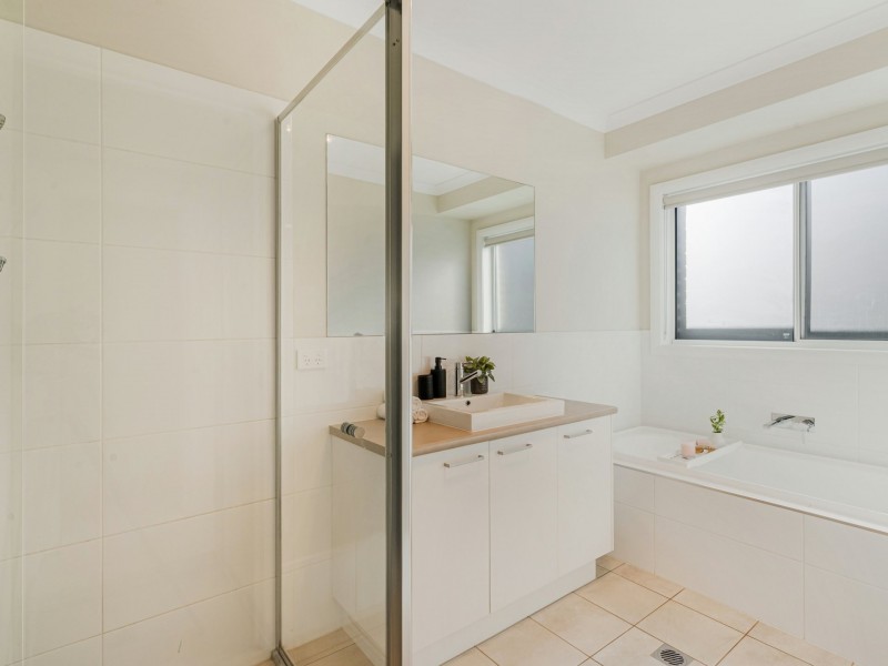 43 Milton Circuit, Oran Park NSW 2570