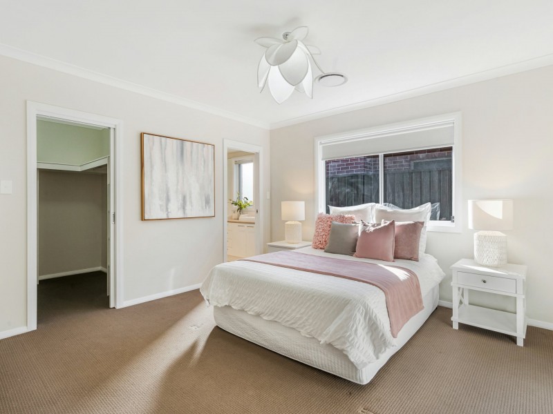 43 Milton Circuit, Oran Park NSW 2570