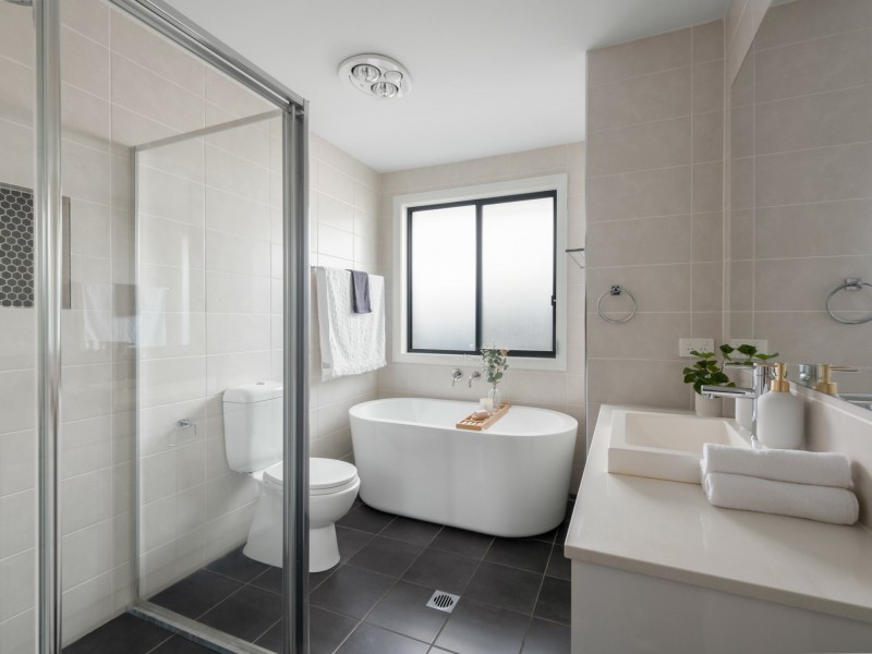 17 Hinton Loop, Oran Park NSW 2570
