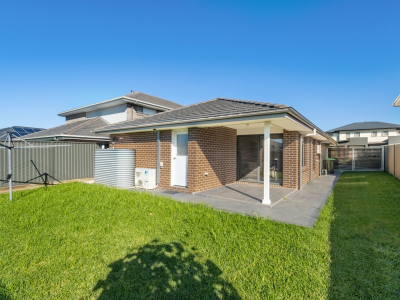 17 Hinton Loop, Oran Park NSW 2570