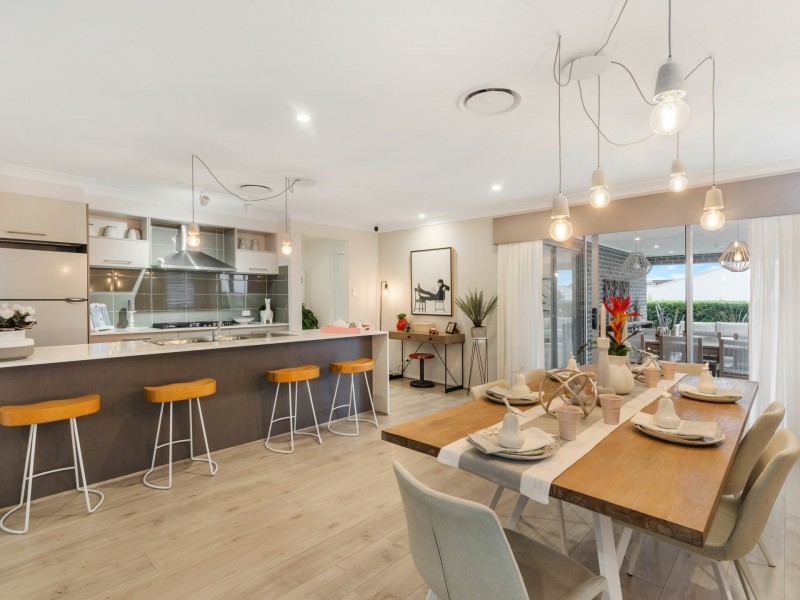 8 Webber Loop, Oran Park NSW 2570