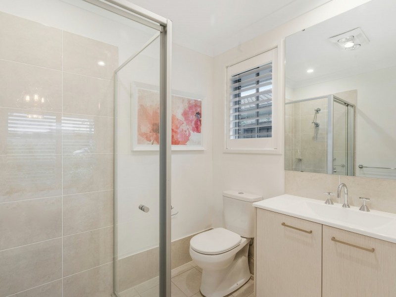 8 Webber Loop, Oran Park NSW 2570
