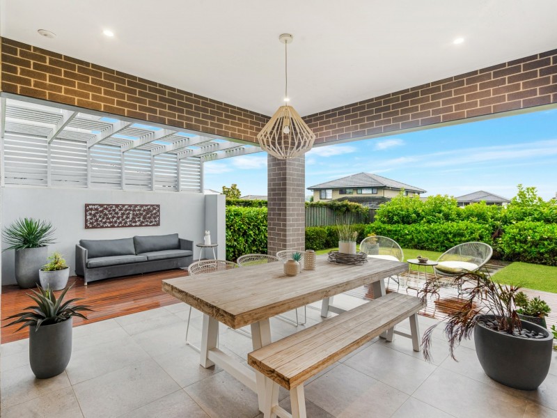 10 Webber Loop, Oran Park NSW 2570