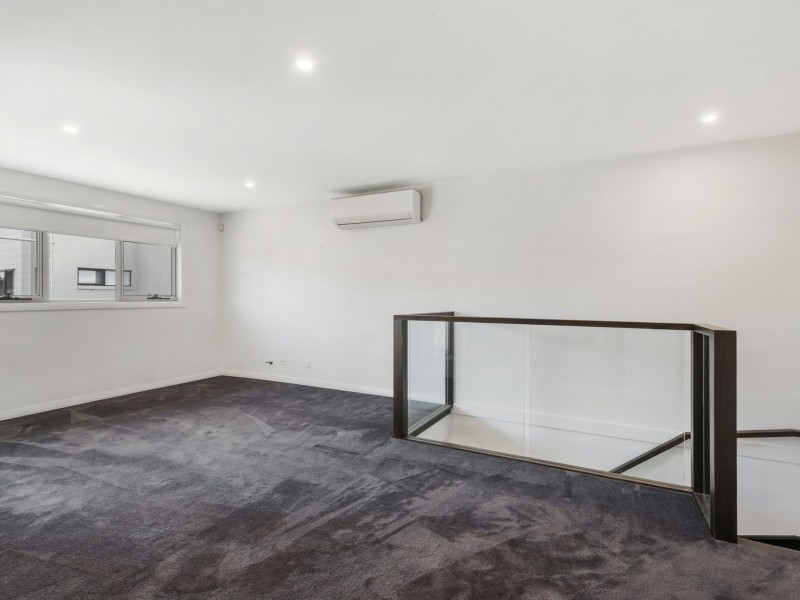 10 Bronze Street, Oran Park NSW 2570