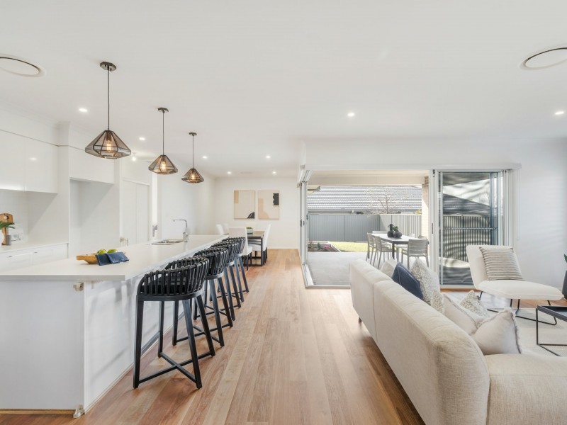 4 Steward Drive, Oran Park NSW 2570