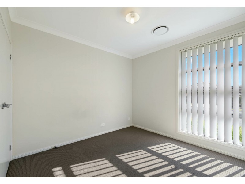 13 Finlay Street, Oran Park NSW 2570