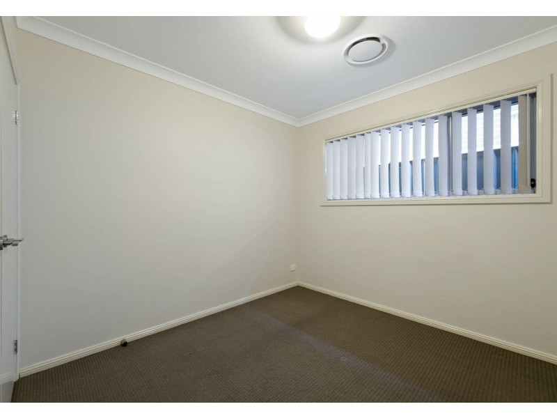 13 Finlay Street, Oran Park NSW 2570