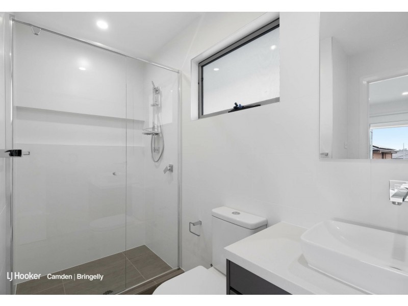 17 Stahl Lane, Oran Park NSW 2570