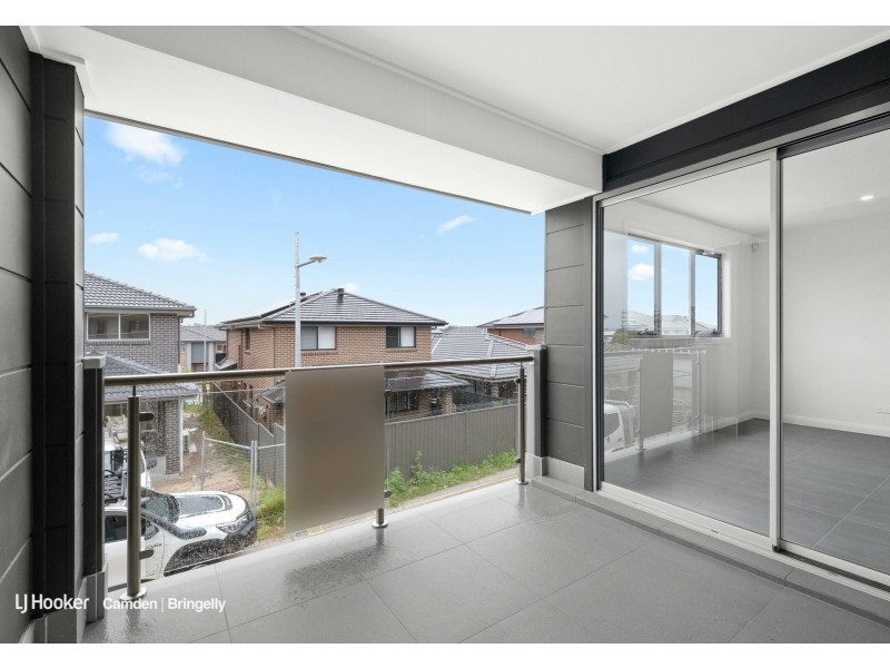 17 Stahl Lane, Oran Park NSW 2570