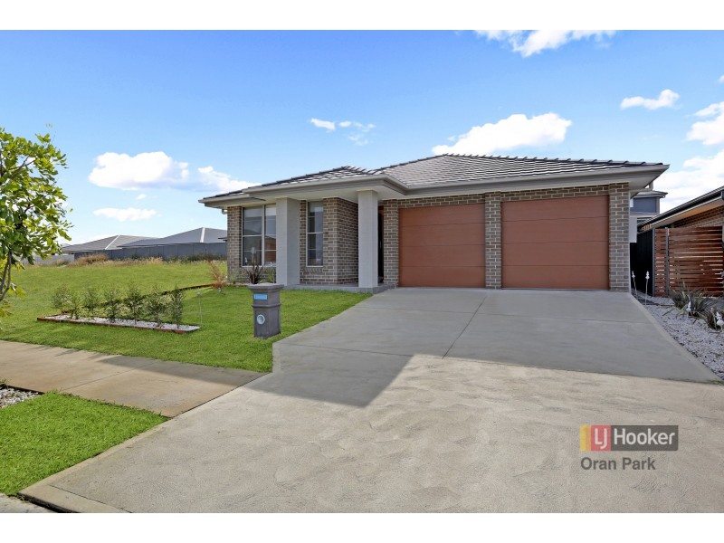 30 Richards Loop, Oran Park NSW 2570