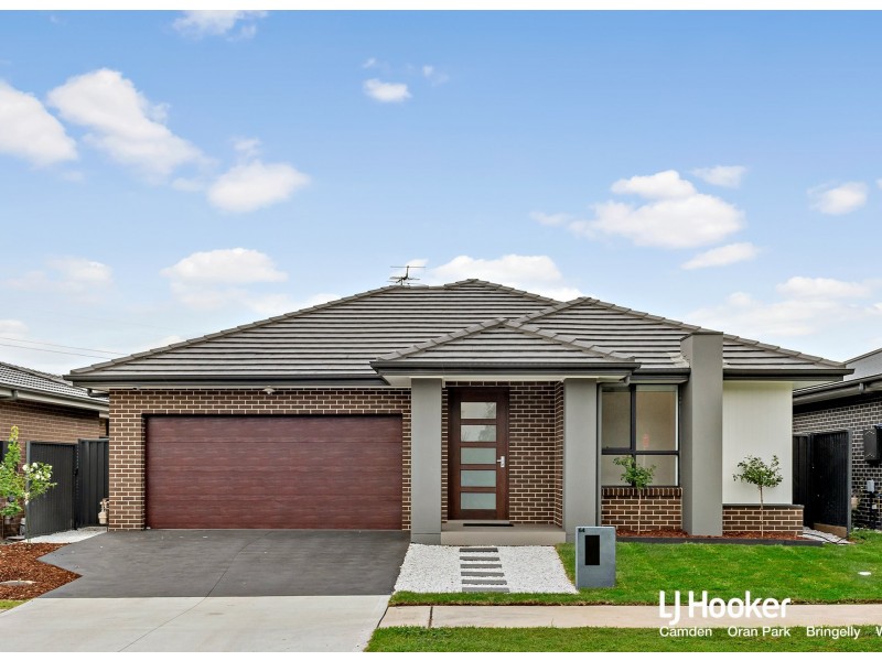 64 Ingall Loop, Catherine Field NSW 2557