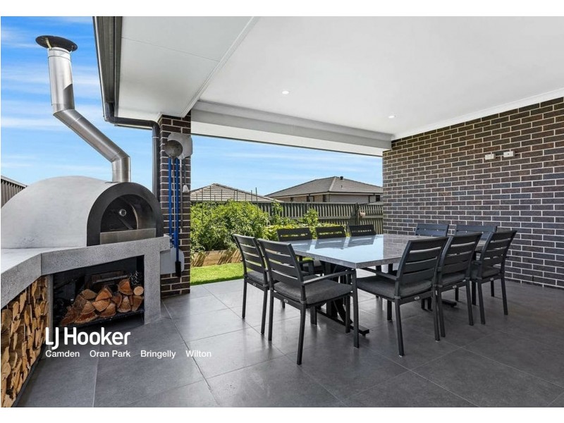 13 Hansford Street, Oran Park NSW 2570
