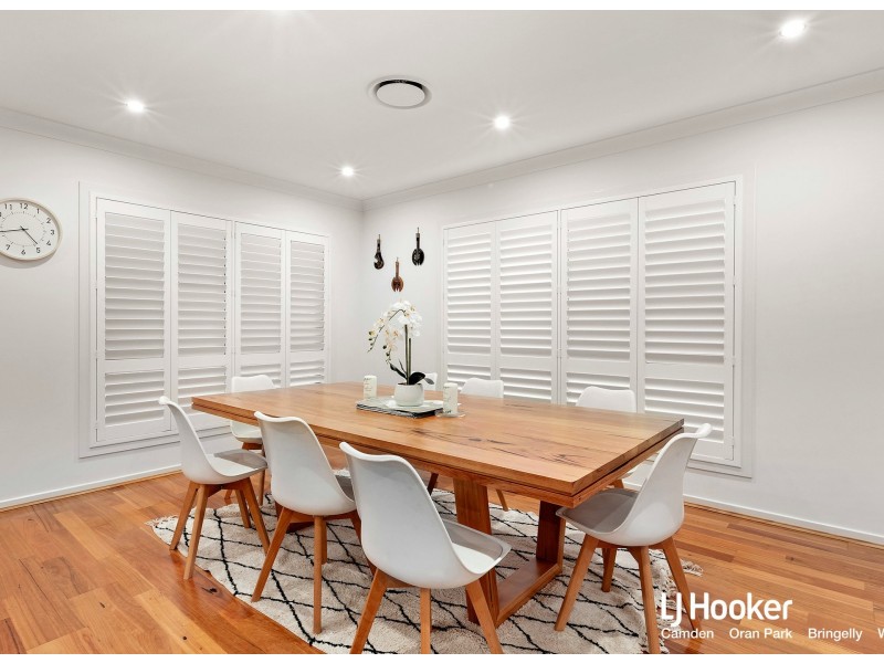 22 Parsons Grove, Oran Park NSW 2570