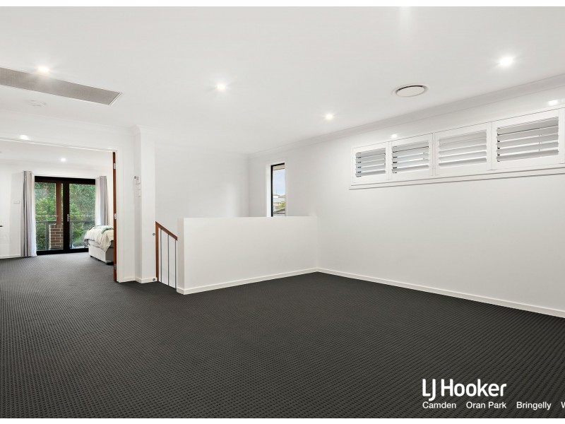 22 Parsons Grove, Oran Park NSW 2570