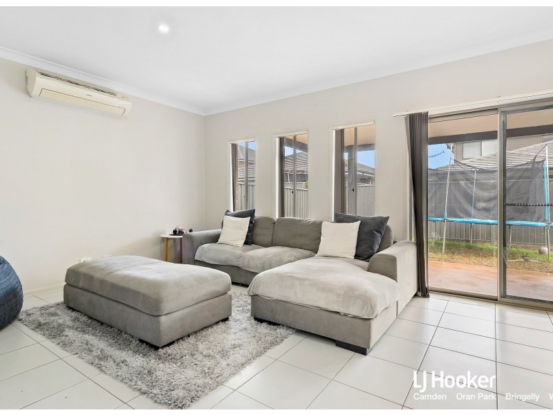 40 Skaife Street, Oran Park NSW 2570
