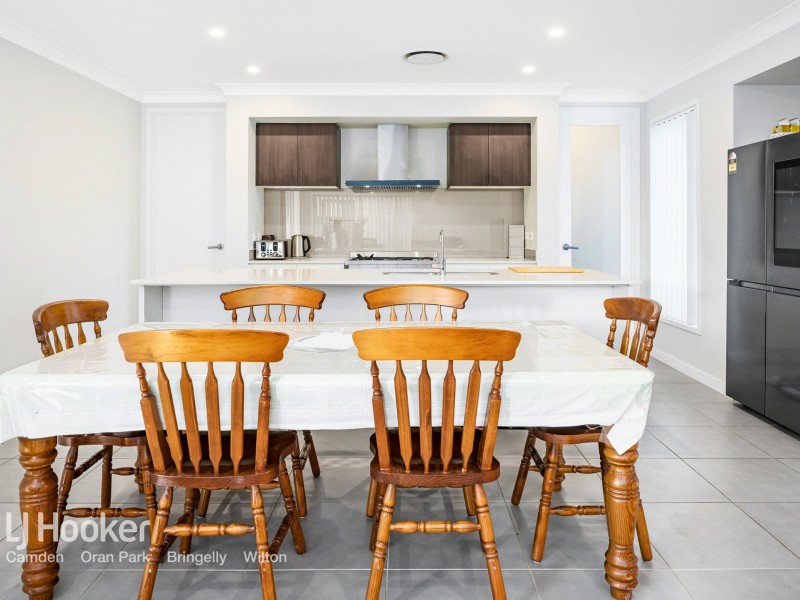 43 Vanderfield Crescent, Oran Park NSW 2570