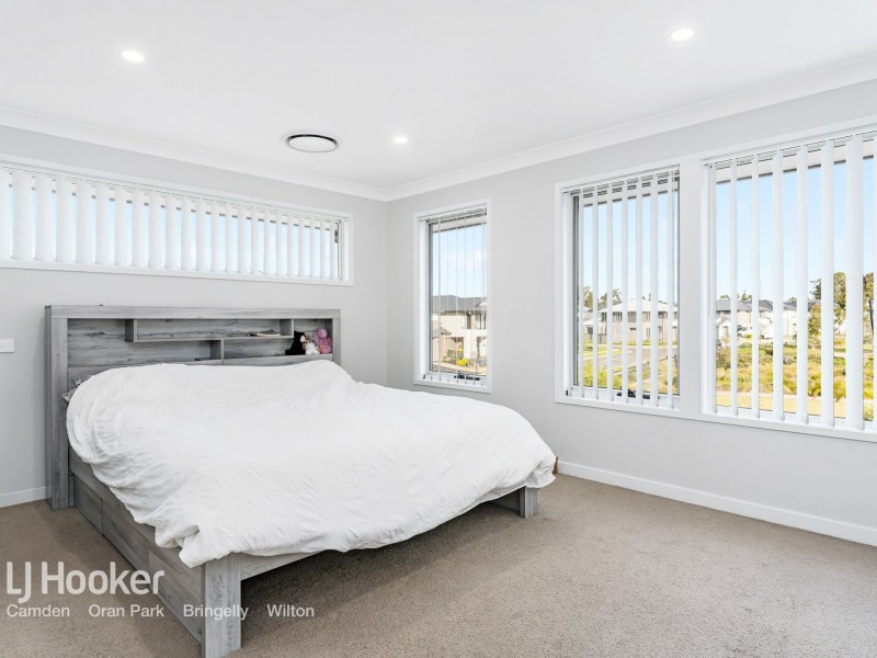 43 Vanderfield Crescent, Oran Park NSW 2570