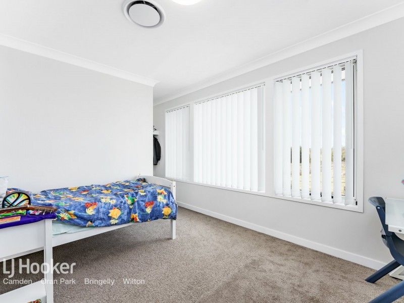 43 Vanderfield Crescent, Oran Park NSW 2570
