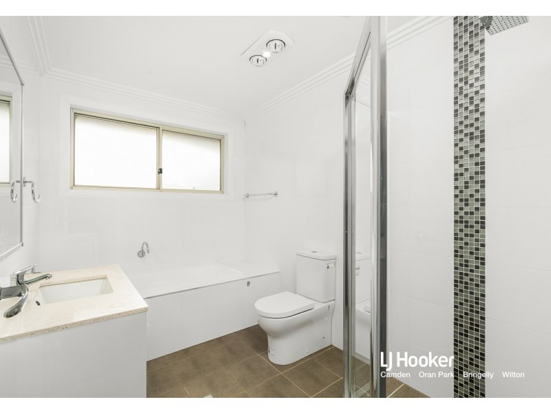 1D Tander Street, Oran Park NSW 2570