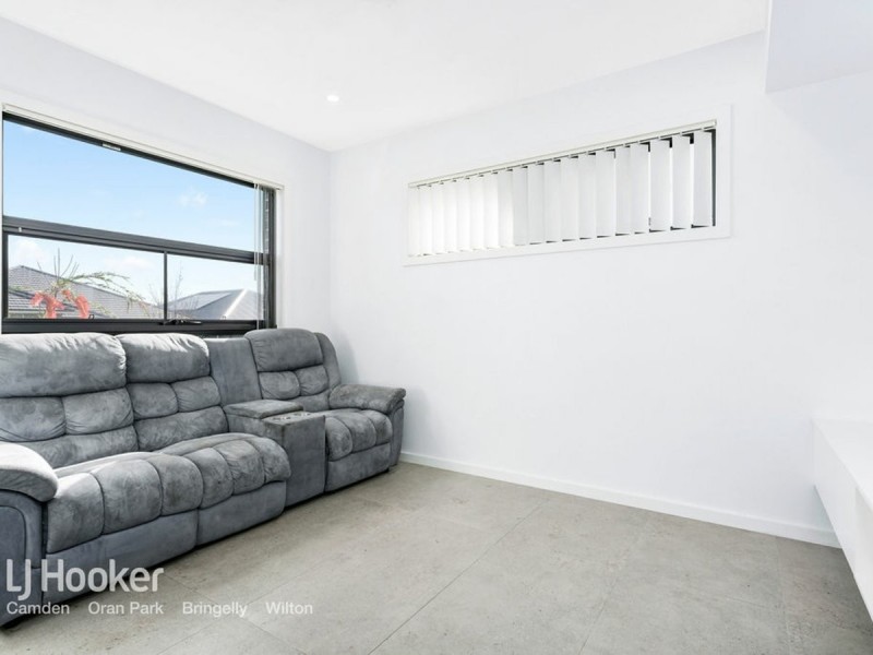 10B Milton Circuit, Oran Park NSW 2570