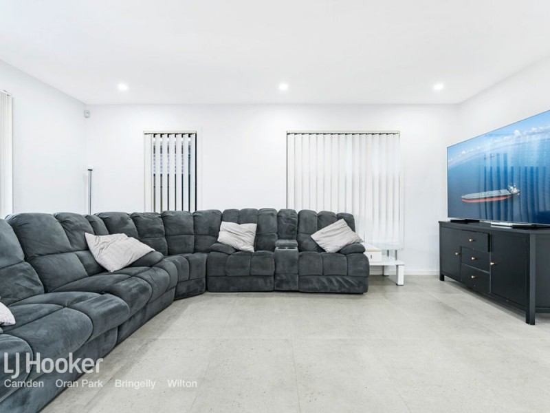 10B Milton Circuit, Oran Park NSW 2570