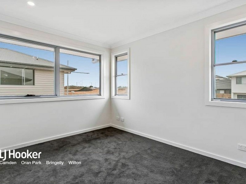2 Rawlings Street, Oran Park NSW 2570