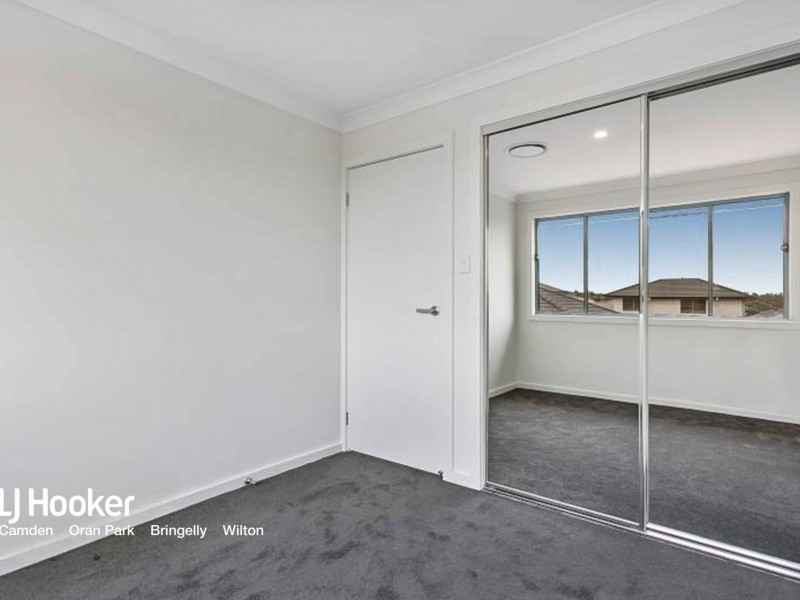 2 Rawlings Street, Oran Park NSW 2570