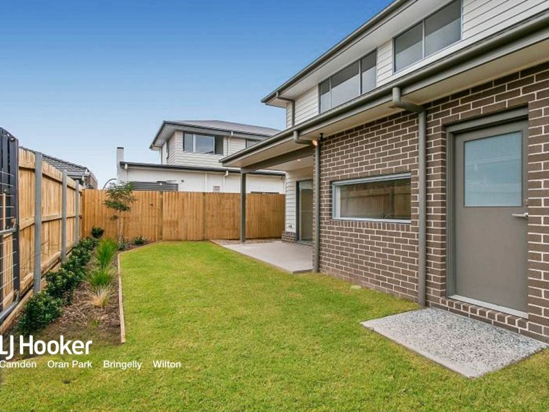 2 Rawlings Street, Oran Park NSW 2570
