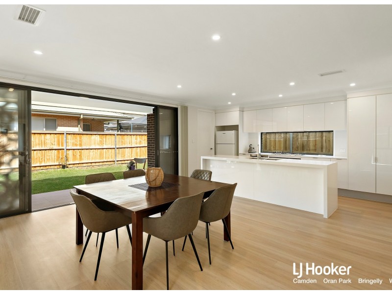 100 Grassbird Avenue, Oran Park NSW 2570