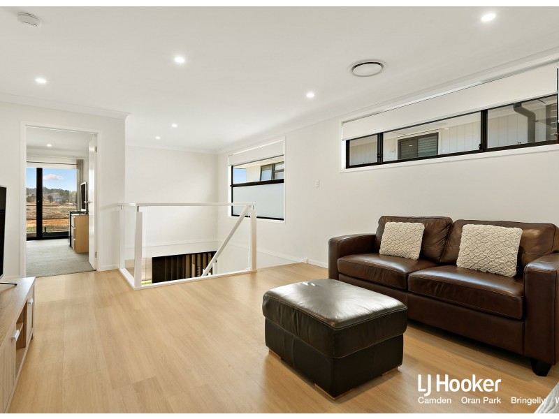 100 Grassbird Avenue, Oran Park NSW 2570