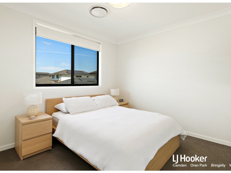 100 Grassbird Avenue, Oran Park NSW 2570