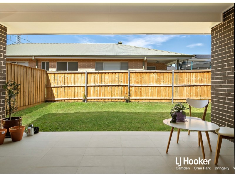 100 Grassbird Avenue, Oran Park NSW 2570