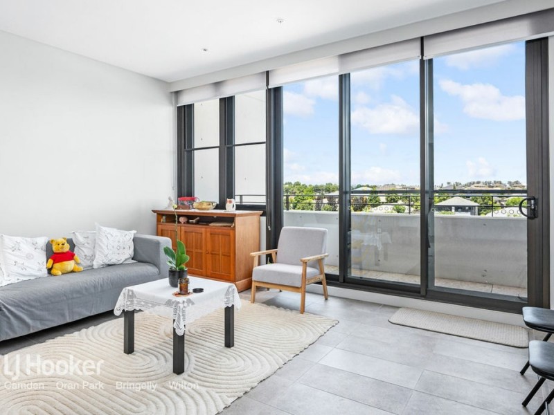 309/4 Fordham Way, Oran Park NSW 2570