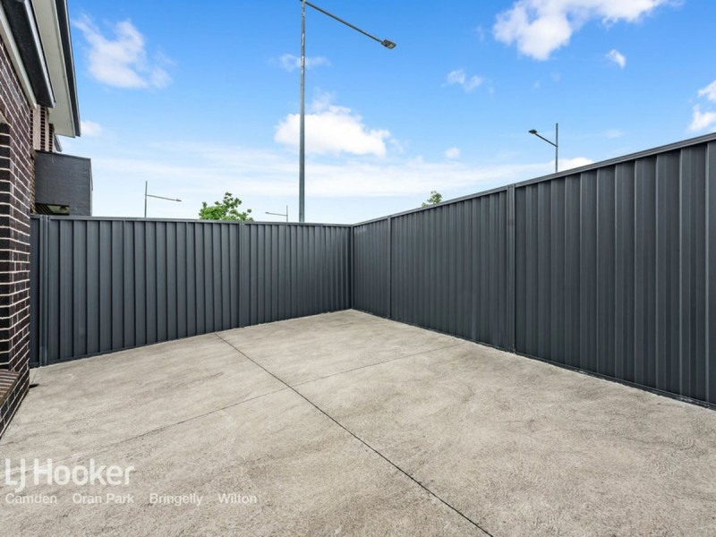 22 Evans Street, Oran Park NSW 2570