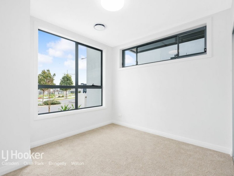 98 Dransfield Drive, Oran Park NSW 2570