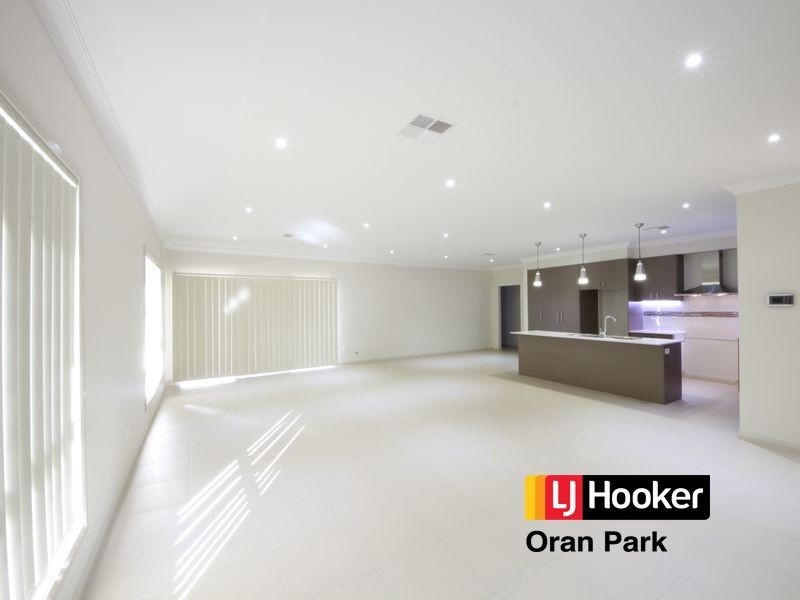 15 Rixon street, Oran Park NSW 2570