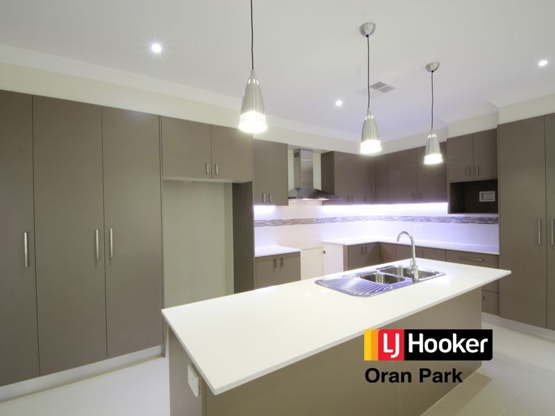 15 Rixon street, Oran Park NSW 2570