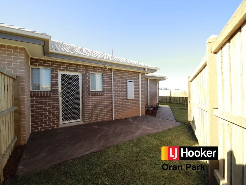 15 Rixon street, Oran Park NSW 2570