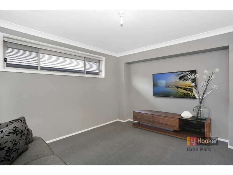 30 Richards Loop, Oran Park NSW 2570