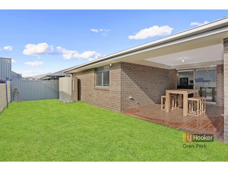 30 Richards Loop, Oran Park NSW 2570
