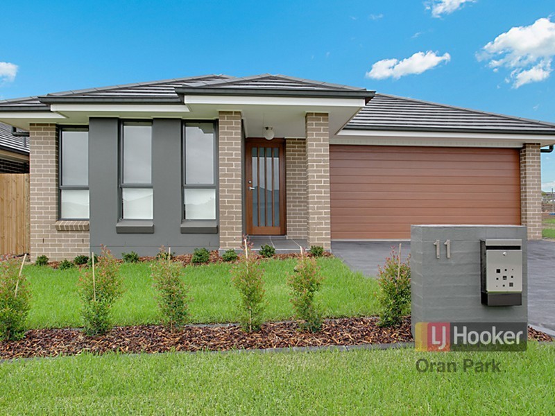 11 Taylor Street, Oran Park NSW 2570
