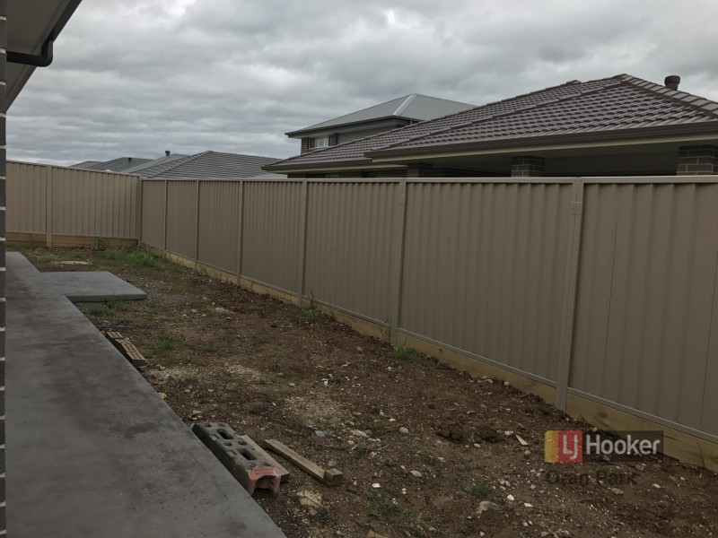 40 The Straight, Oran Park NSW 2570