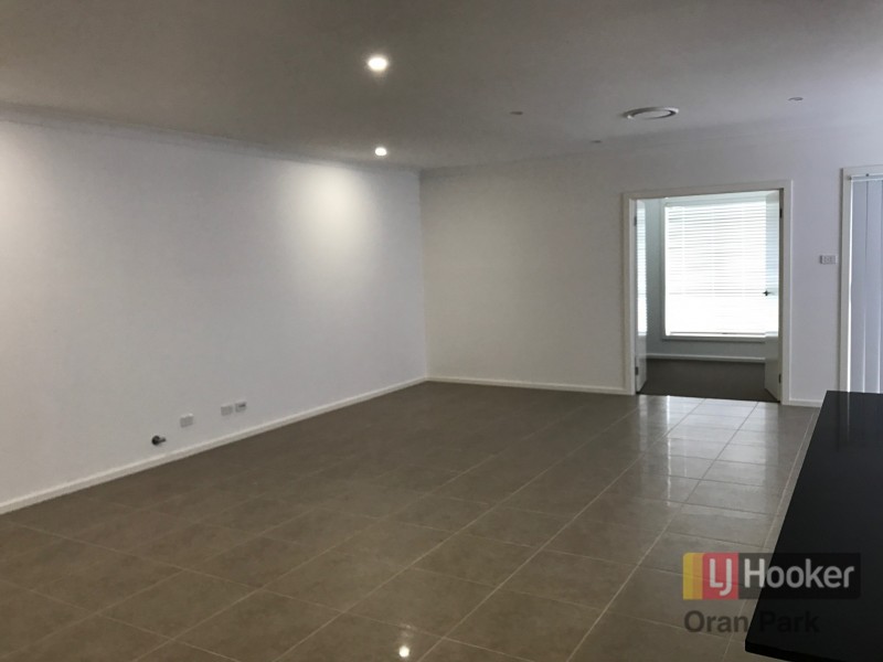 12 Weldon Street, Oran Park NSW 2570