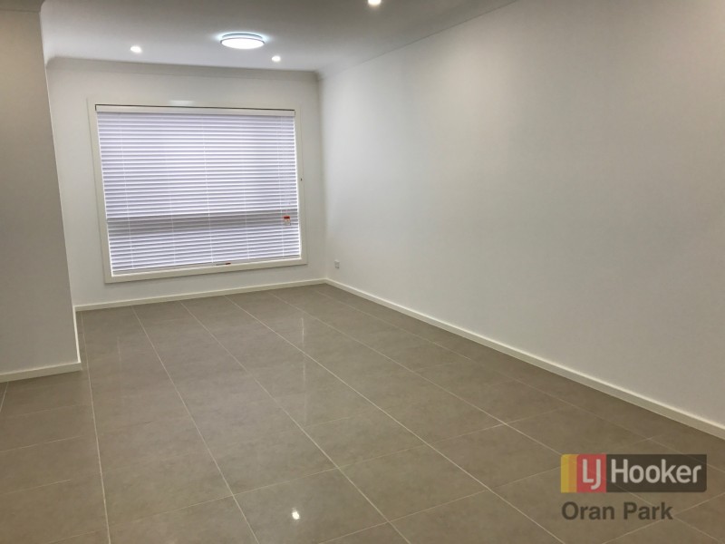 12 Weldon Street, Oran Park NSW 2570