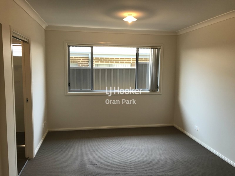 13 Finlay Street, Oran Park NSW 2570