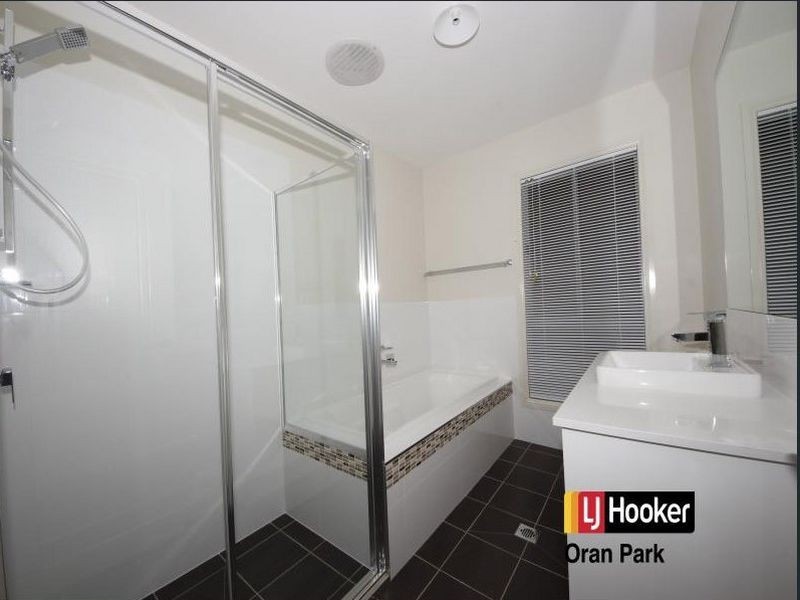 13 Finlay Street, Oran Park NSW 2570