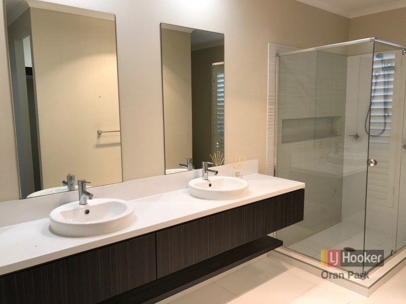 13 Moffat Street, Oran Park NSW 2570