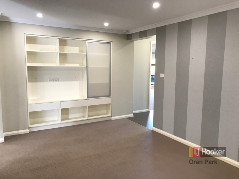 13 Moffat Street, Oran Park NSW 2570