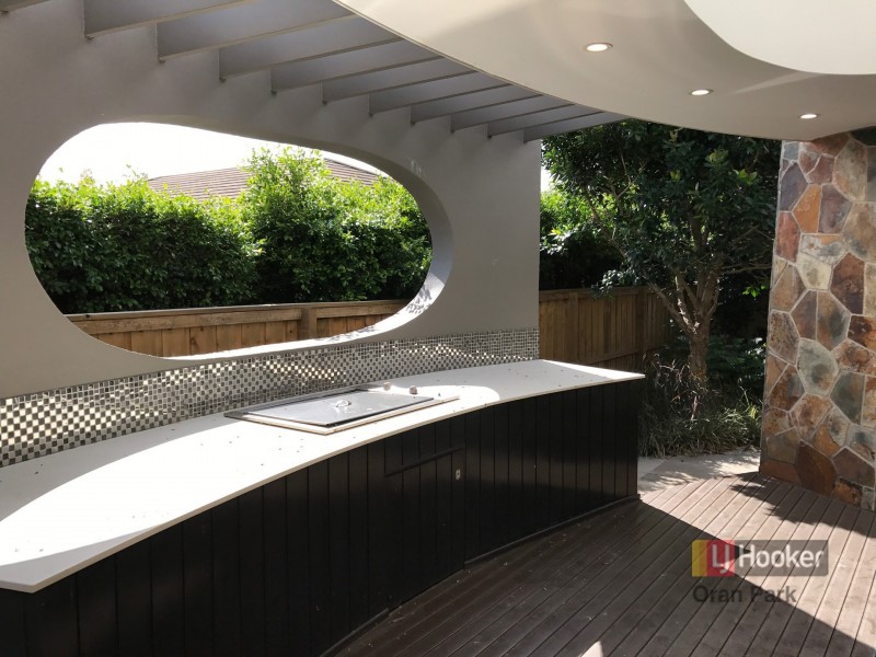 13 Moffat Street, Oran Park NSW 2570